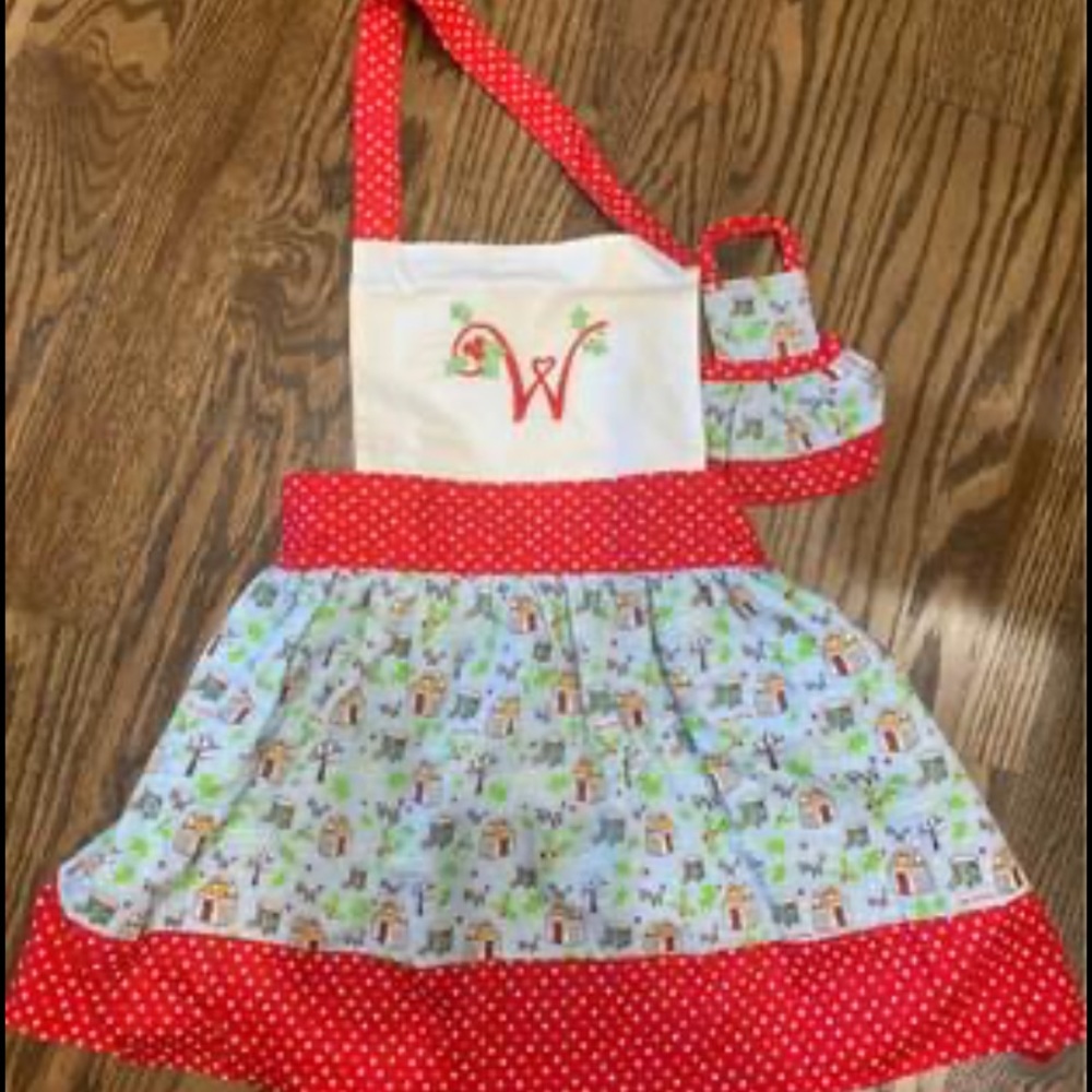 ❌SOLD❌WellieWishers by American girl matching apron set.